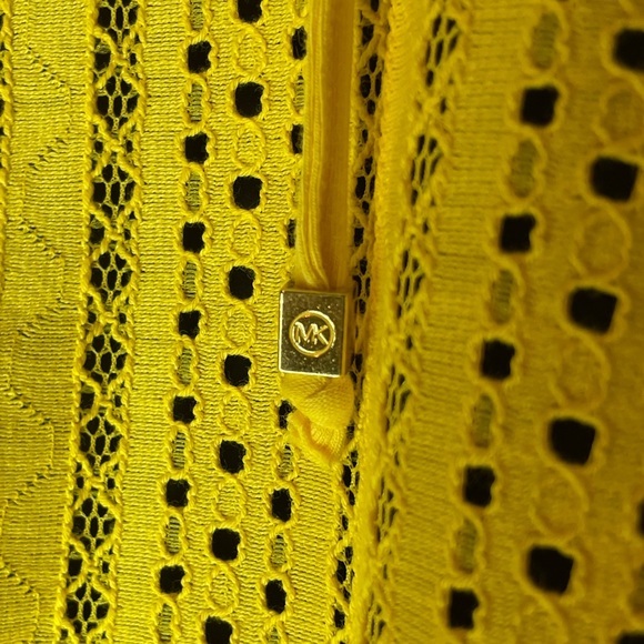 Michael Kors yellow sleeveless top - Picture 2 of 4